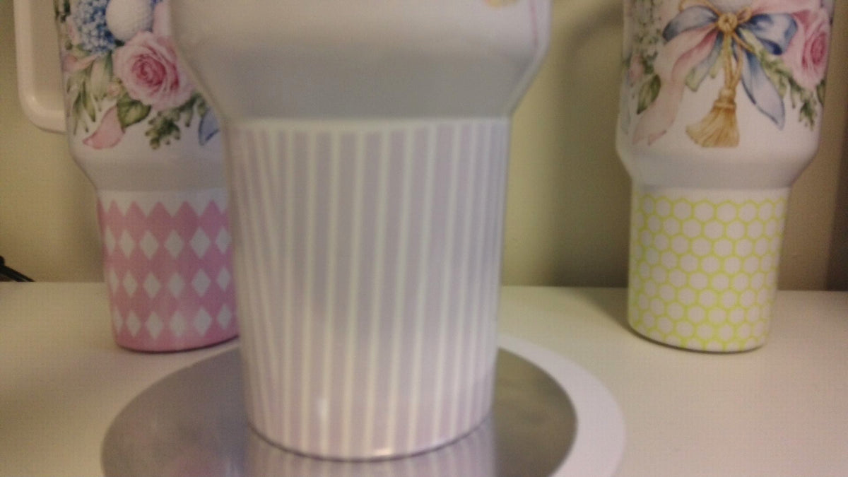 Tumbler with Golf and Hummingbird motif