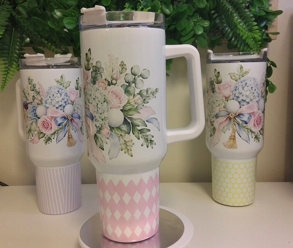 Tumbler with a floral golf motif