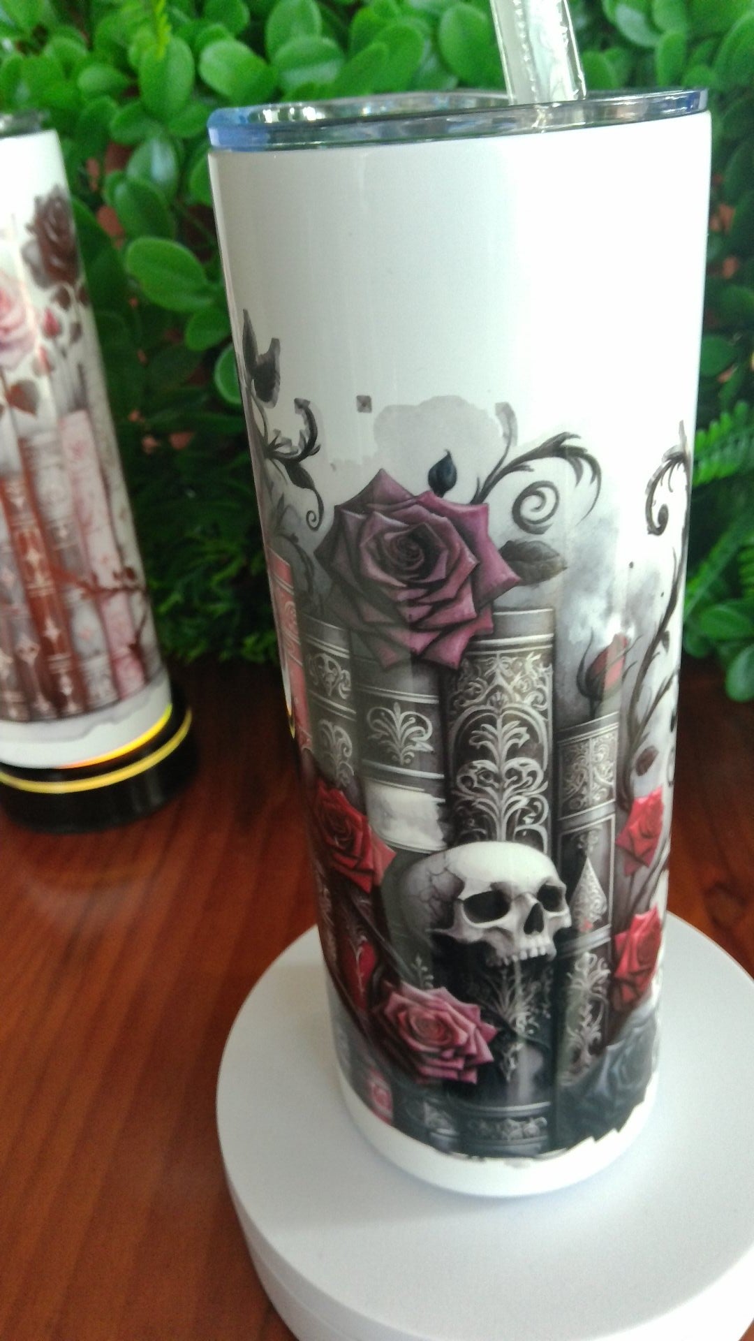 Moody Dark Tumbler - The Skull