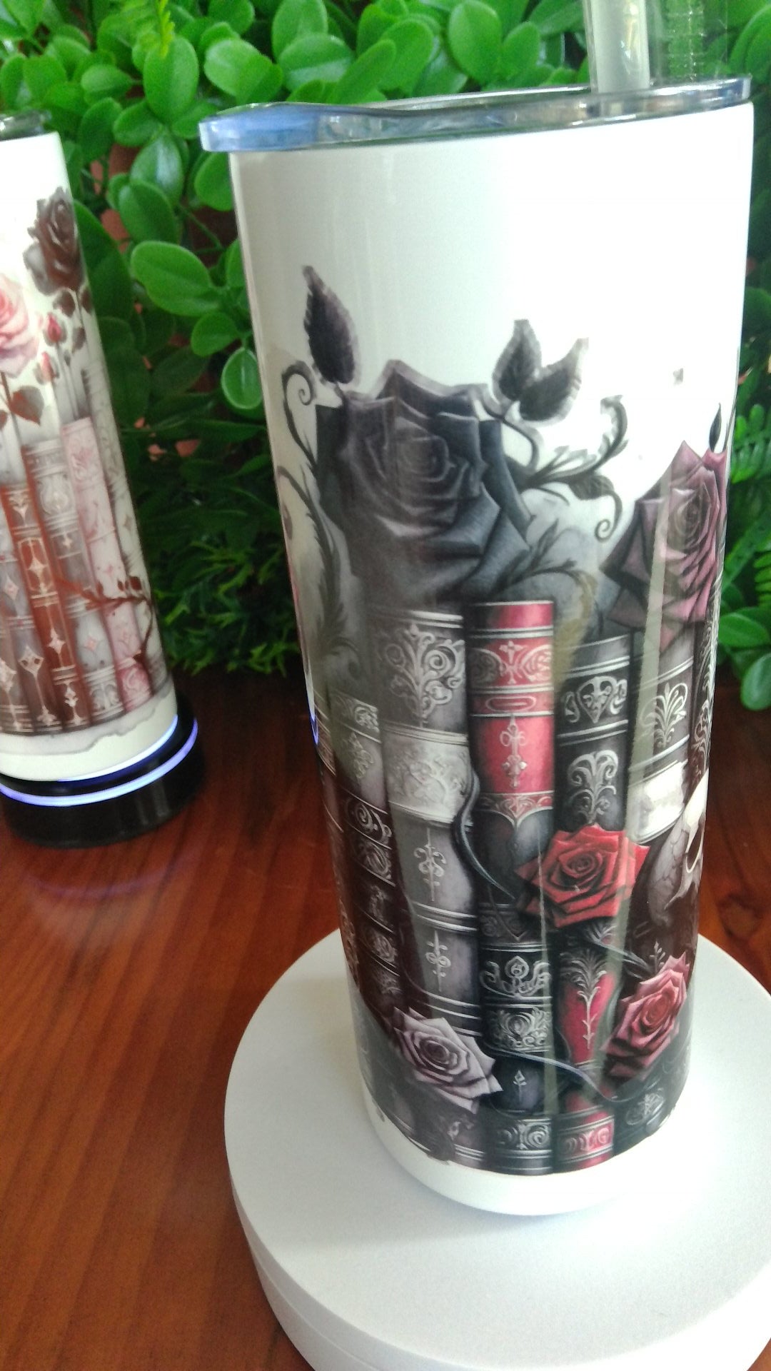 Moody Dark Tumbler - The Skull